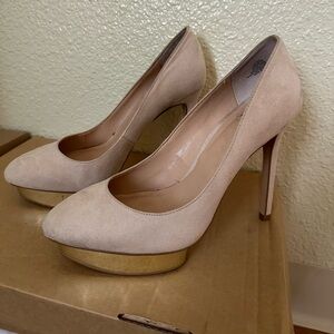 JLO Jennifer Lopez Sela Platform Pumps Wmn's Shoes